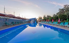 Lims Bona Dea Beach Hotel